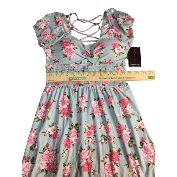 No Boundaries Juniors’ Smocked Waist Dress XS (1) Floral Print Twist Front New - Picture 7 of 8